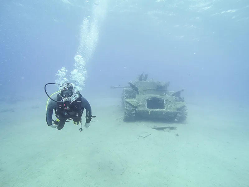 Aqaba - Tank &amp;amp; Seven Sisters